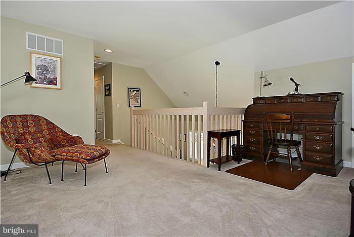 3705 Thomas Point Road Annapolis, MD 21403 - Photo 22 of 29 Interior (General)