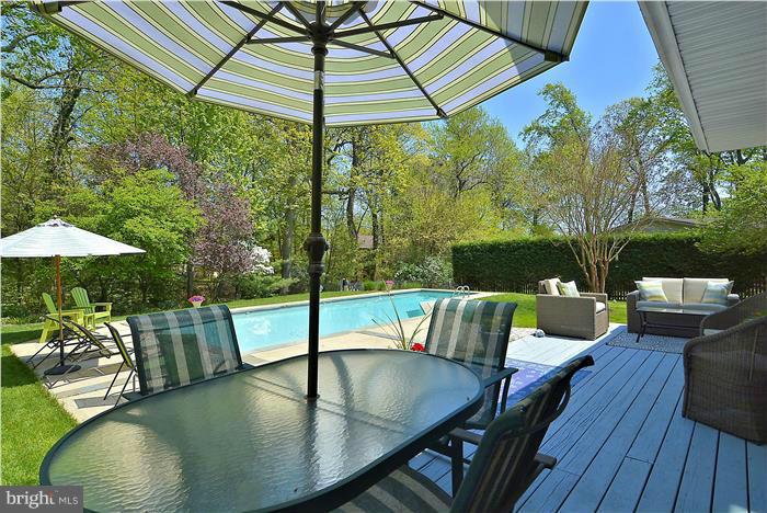 3705 Thomas Point Road Annapolis, MD 21403 - Photo 24 of 29 Exterior (Rear)