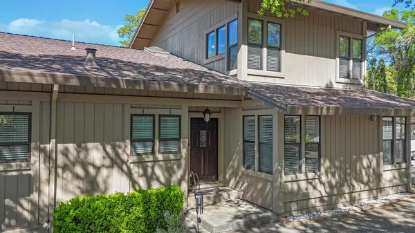 $639,900 | 6200 View Ridge Drive, Auburn, CA 95602