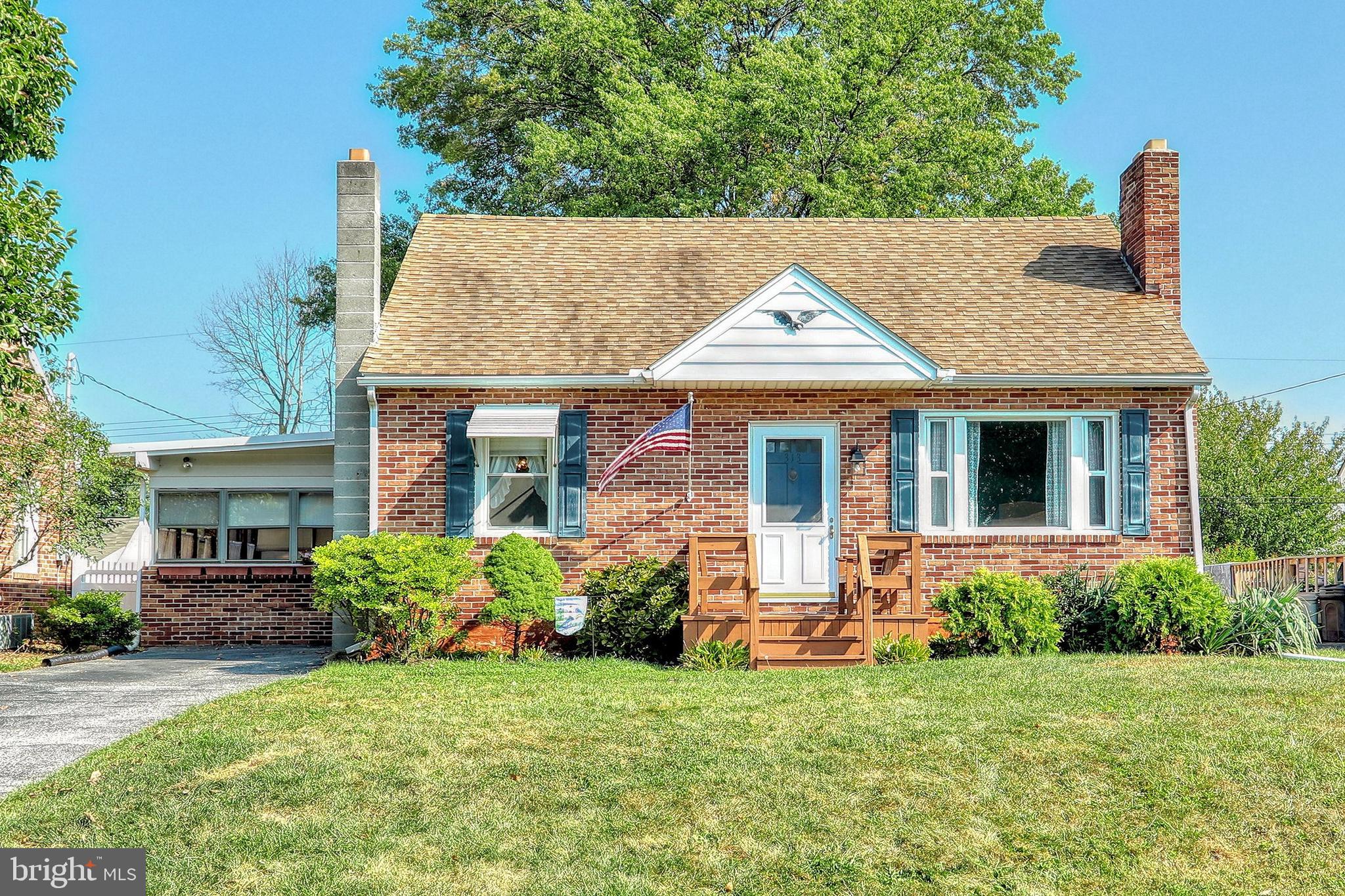 313 Greystone Road York, PA 17402 - Photo 1 of 32 Gallery Image 1
