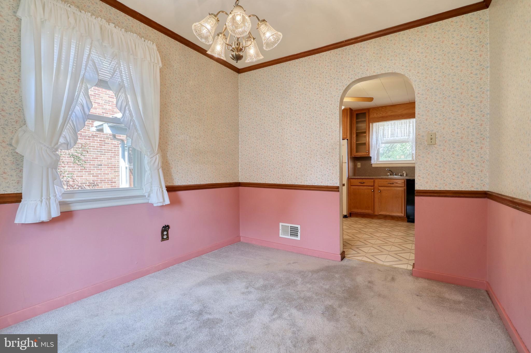 313 Greystone Road York, PA 17402 - Photo 11 of 32 Gallery Image 11
