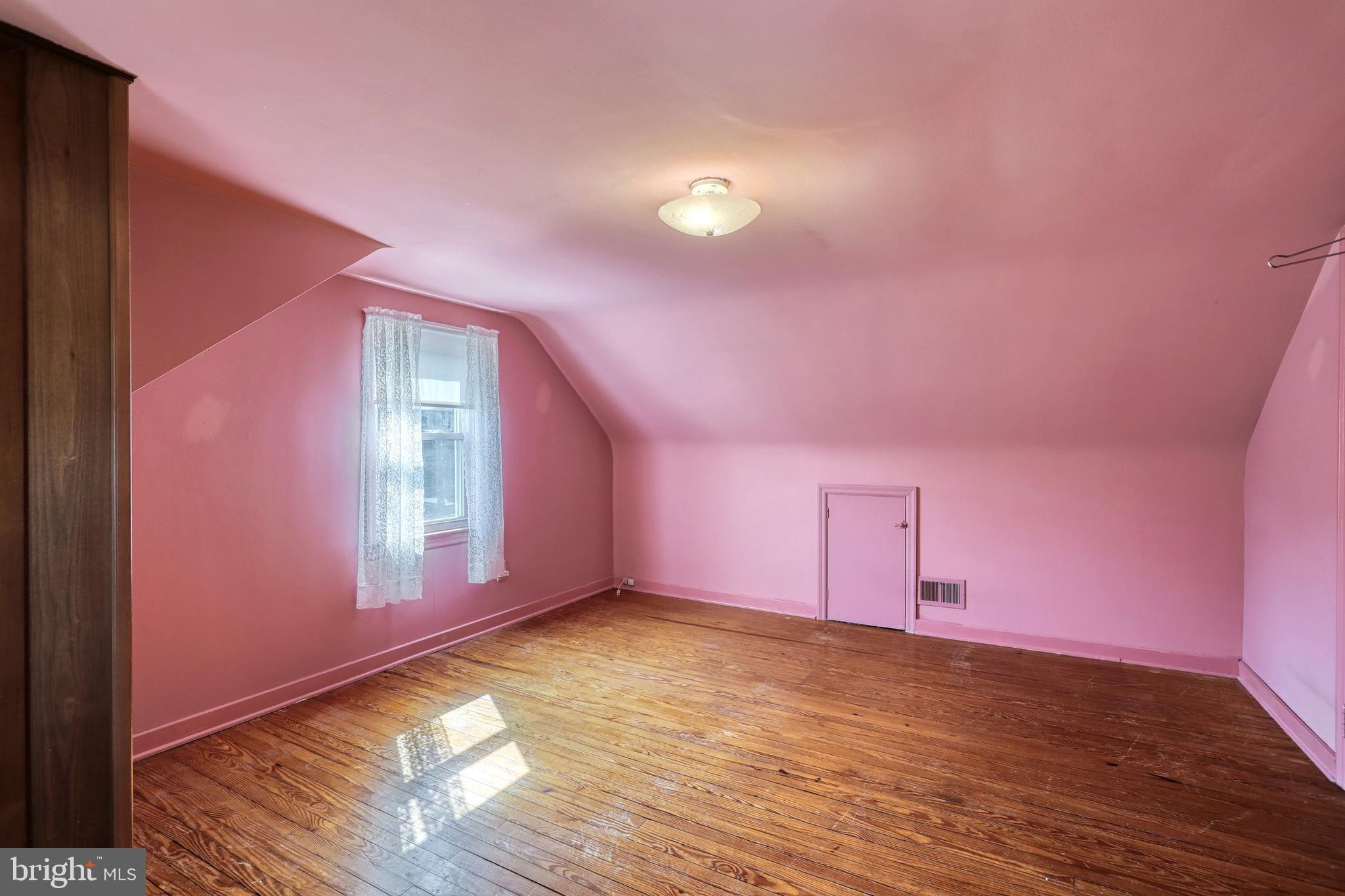 313 Greystone Road York, PA 17402 - Photo 21 of 32 Gallery Image 21