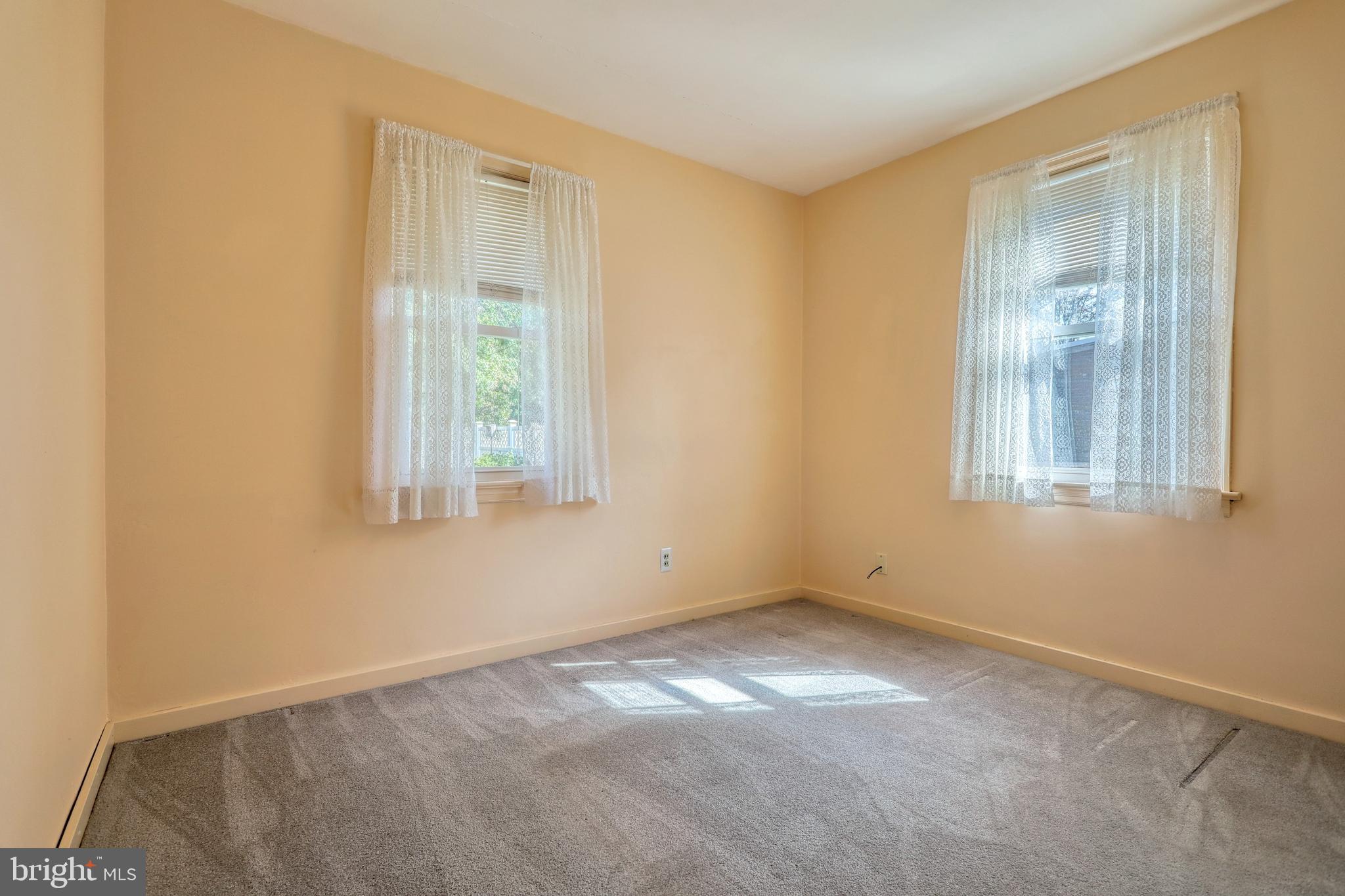 313 Greystone Road York, PA 17402 - Photo 9 of 32 Gallery Image 9