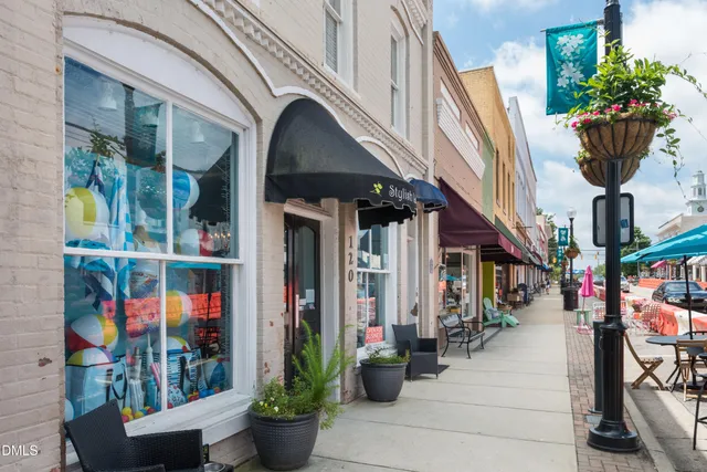 $550,000 | 2122 Barrier Ridge Way, Apex, NC 27502