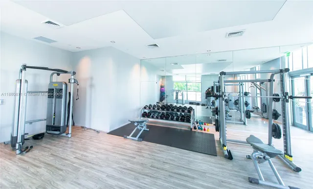 $3,500 | 1100 South Miami Avenue, Unit 3207, Miami, FL 33130