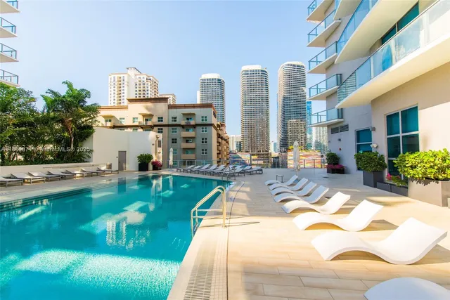 $3,500 | 1100 South Miami Avenue, Unit 3207, Miami, FL 33130