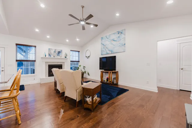 $499,999 | 2337 Coventry Circle South, Sycamore, IL 60178