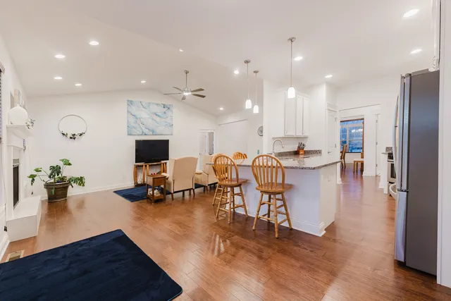 $499,999 | 2337 Coventry Circle South, Sycamore, IL 60178