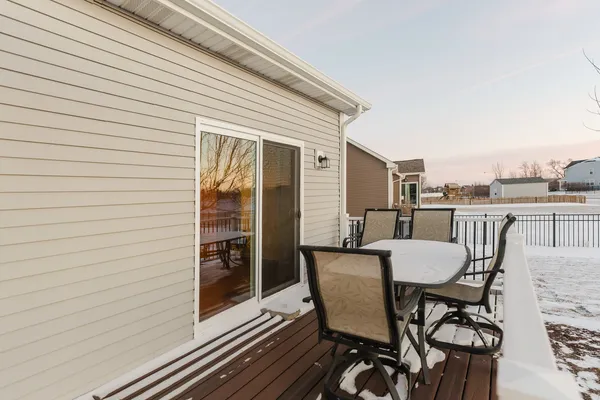 $490,414 | 2337 Coventry Circle South, Sycamore, IL 60178