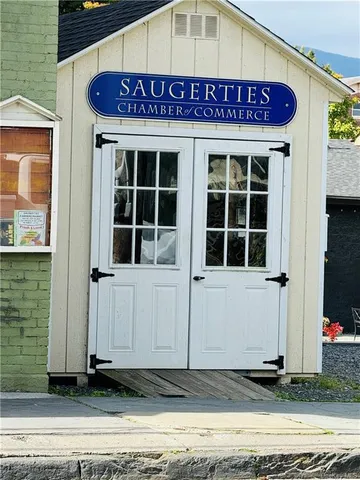 $2,190,000 | 213 Partition Street, Saugerties, NY 12477