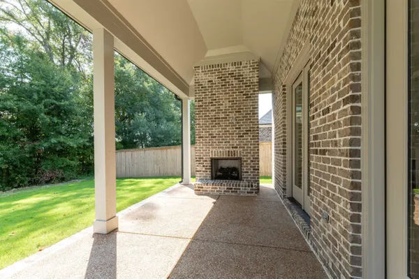 $589,900 | 160 Lafayette Crossing Drive, Rossville, TN 38066