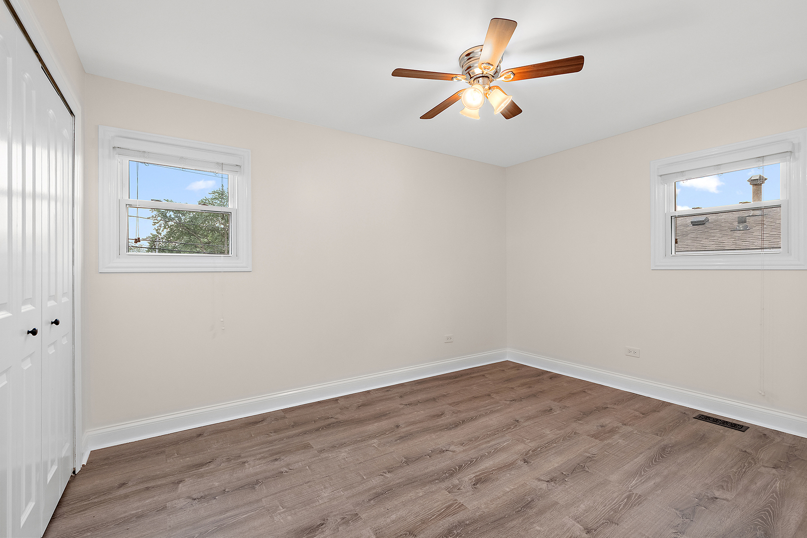 15543 Duncan Road Oak Forest, IL 60452 - Photo 11 of 19 Gallery Image 11