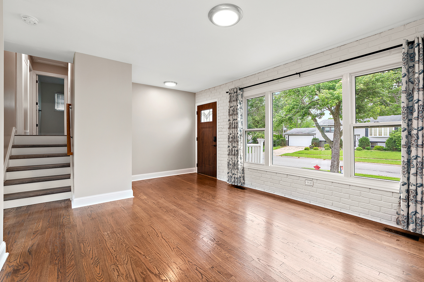 15543 Duncan Road Oak Forest, IL 60452 - Photo 5 of 19 Gallery Image 5