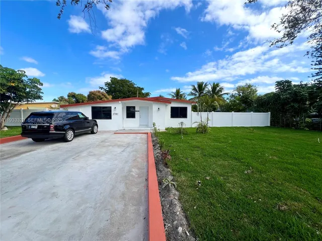$3,500 | 1763 Lauderdale Manor Drive, Fort Lauderdale, FL 33311