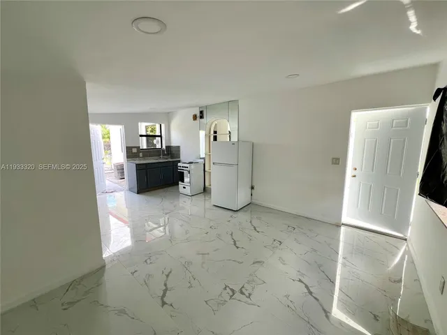 $3,500 | 1763 Lauderdale Manor Drive, Fort Lauderdale, FL 33311