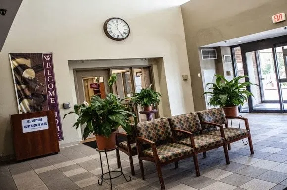 $786 | 8330 East Jefferson Avenue, Detroit, MI 48214