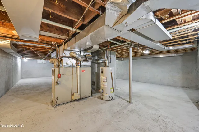 $369,000 | 106 Sampson Parkway, Pittsfield, MA 01201