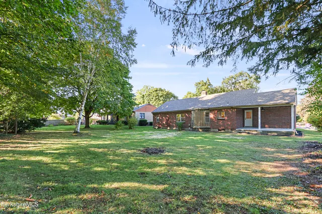 $369,000 | 106 Sampson Parkway, Pittsfield, MA 01201