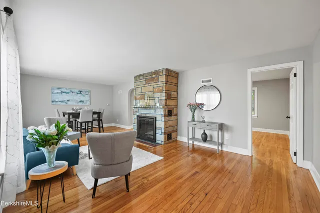 $369,000 | 106 Sampson Parkway, Pittsfield, MA 01201