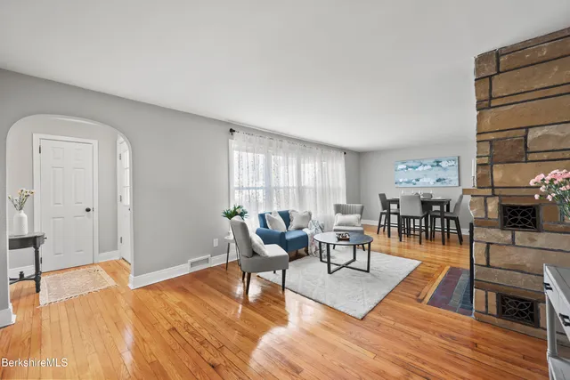 $369,000 | 106 Sampson Parkway, Pittsfield, MA 01201