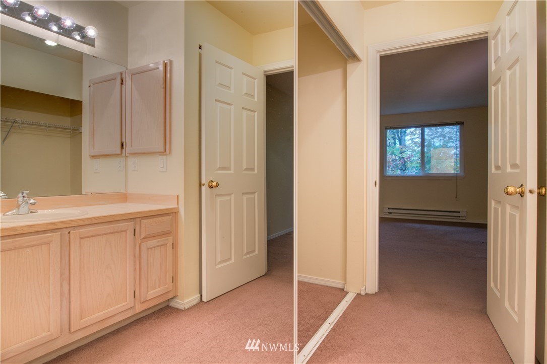 23135 15th Avenue Southeast, Unit L2 Bothell, WA 98021 - Photo 17 of 20