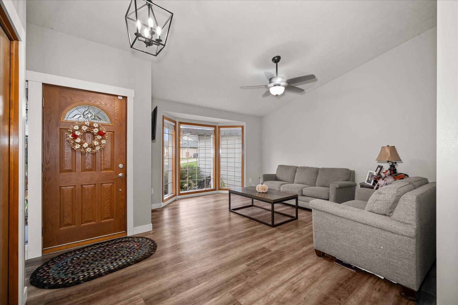 5014 East Nancy Court Mead, WA 99021 - Photo 2 of 31 Gallery Image 2
