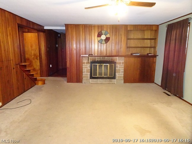 4011 Bluestone Road Cleveland, OH 44121 - Photo 2 of 14