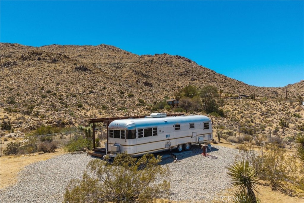 7880 Wesley Road Joshua Tree, CA 92252 - Photo 31 of 47