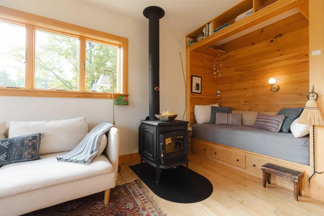 $1,345,000 | 135 Fred Houghton Road, Putney, VT 05346