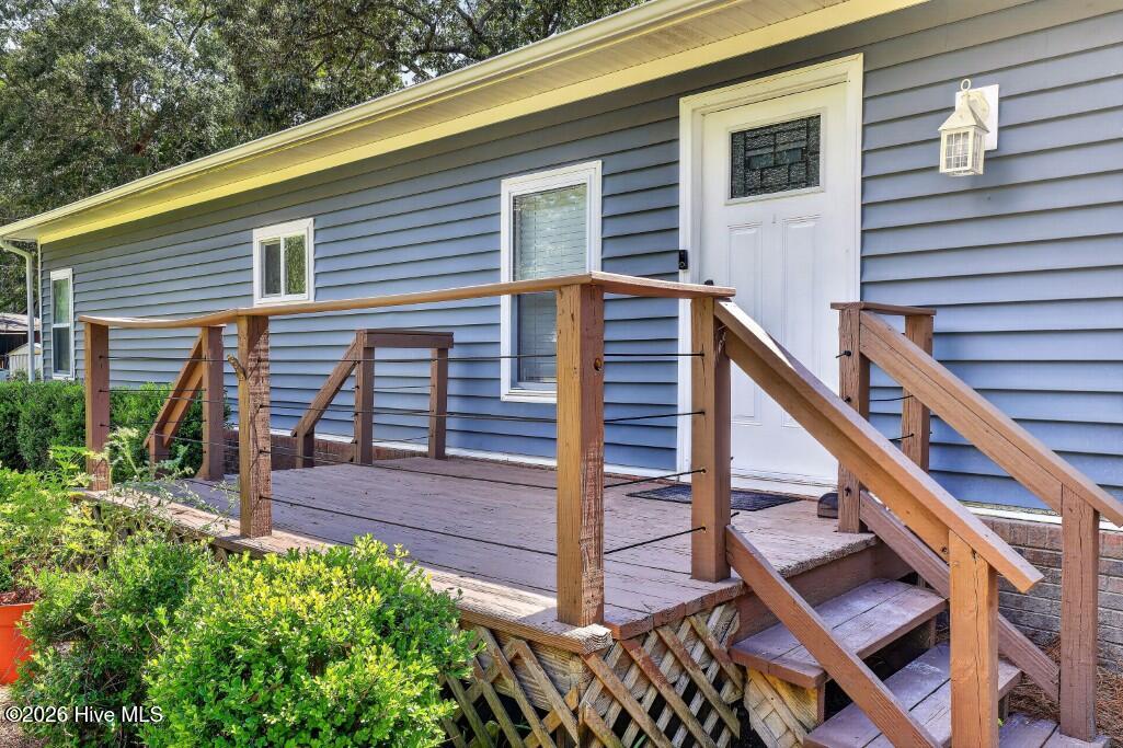 405 Sand Ridge Road New Bern, NC 28560 - Photo 2 of 27 Gallery Image 2