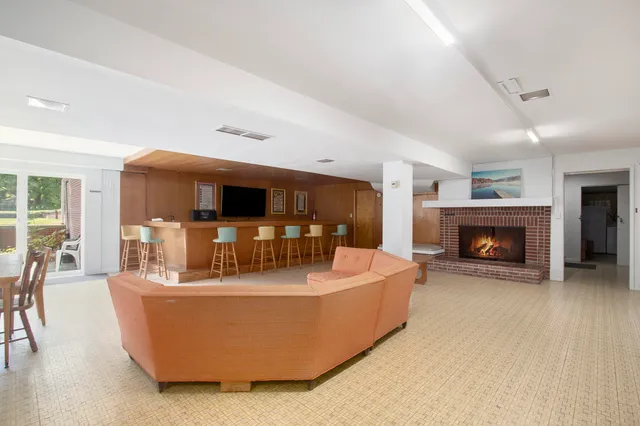 $599,000 | 26841 Dutch Settlement Street, Dowagiac, MI 49047