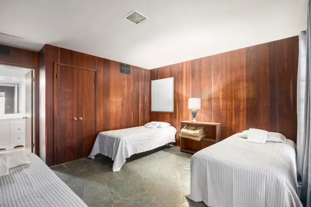 $599,000 | 26841 Dutch Settlement Street, Dowagiac, MI 49047