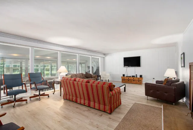 $599,000 | 26841 Dutch Settlement Street, Dowagiac, MI 49047