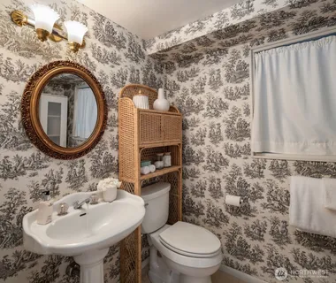 $2,288,000 | 4701 84th Avenue Southeast, Mercer Island, WA 98040