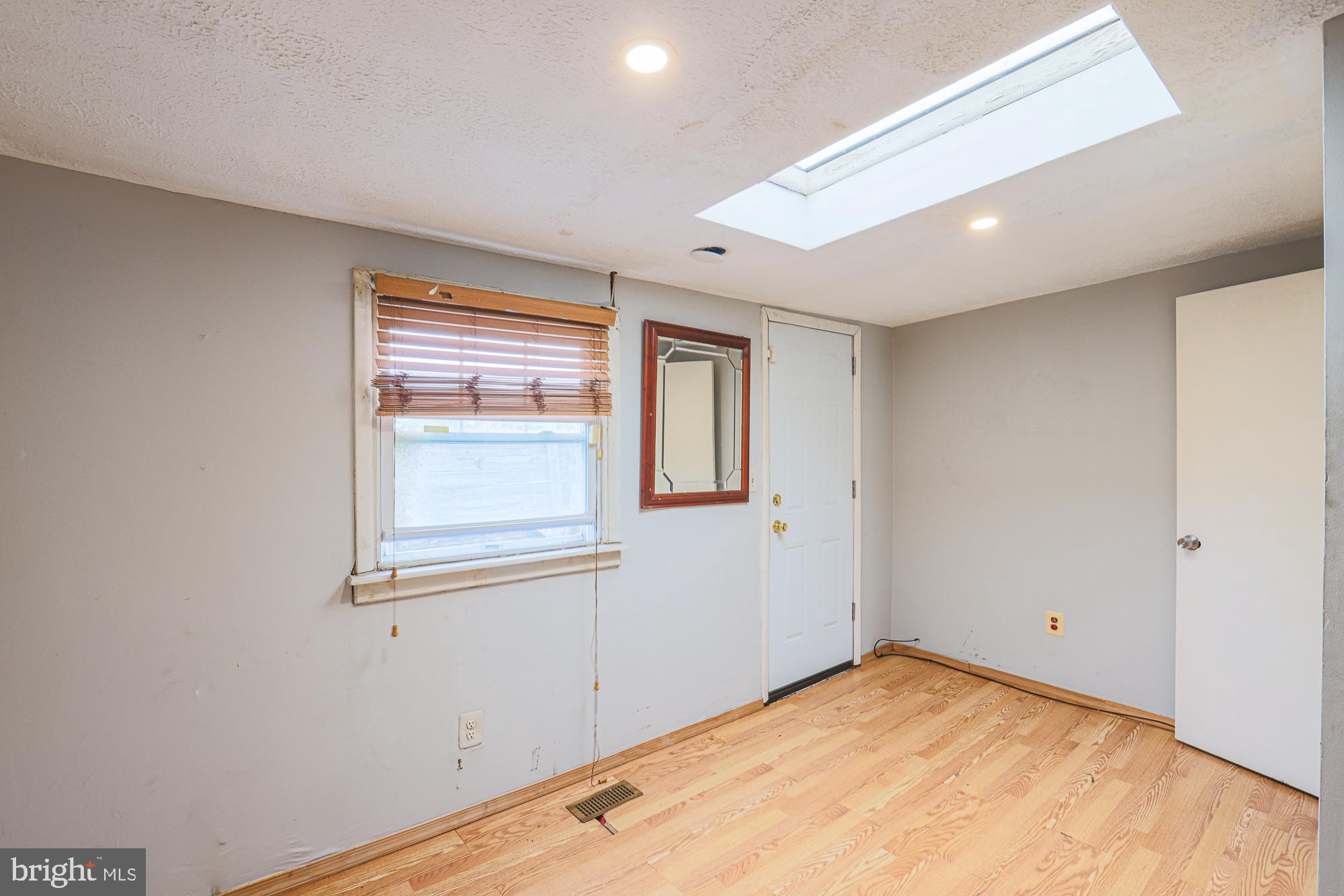 337 Scott Street Baltimore, MD 21230 - Photo 31 of 31 a view of empty room with window