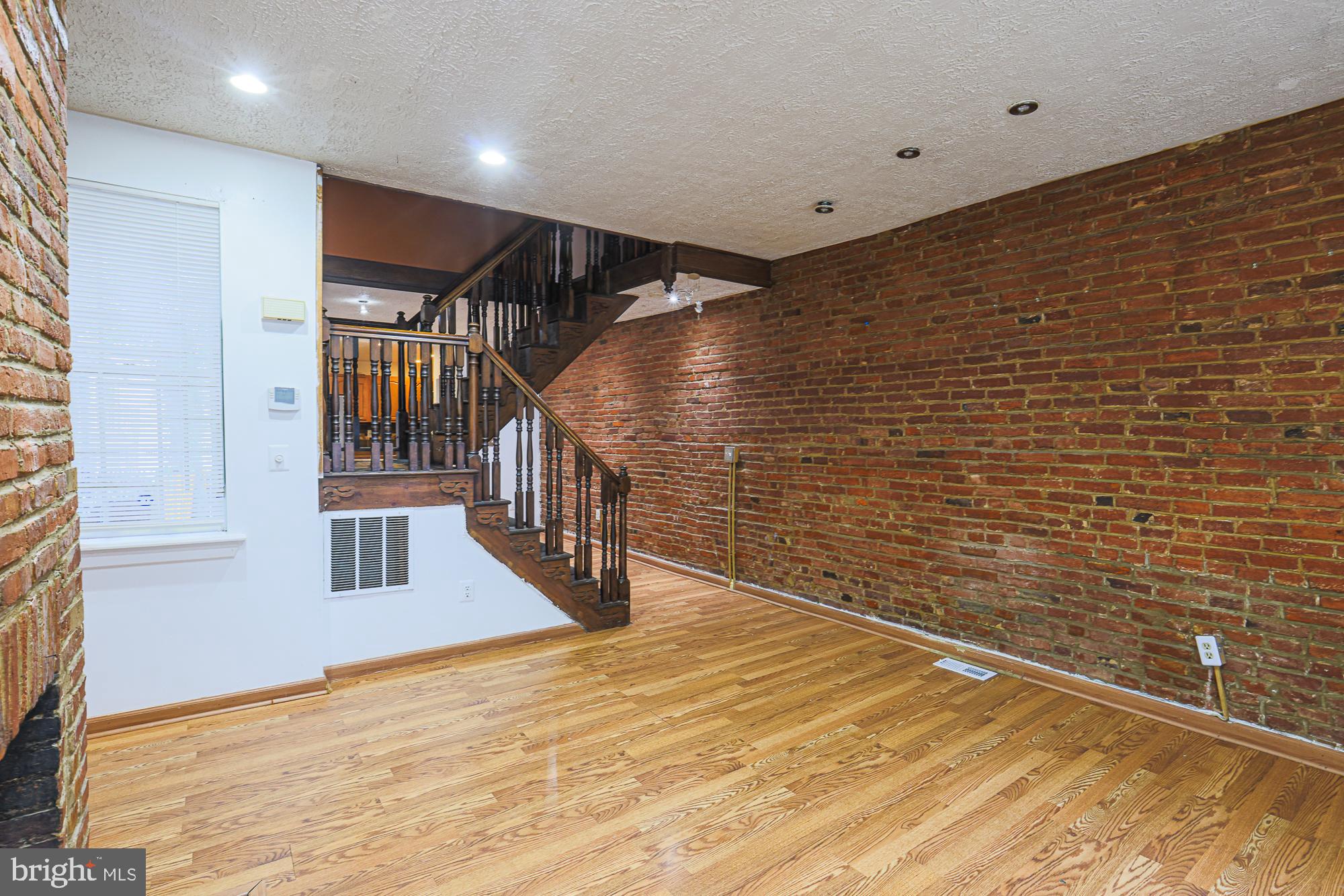 337 Scott Street Baltimore, MD 21230 - Photo 5 of 31 a view of entryway