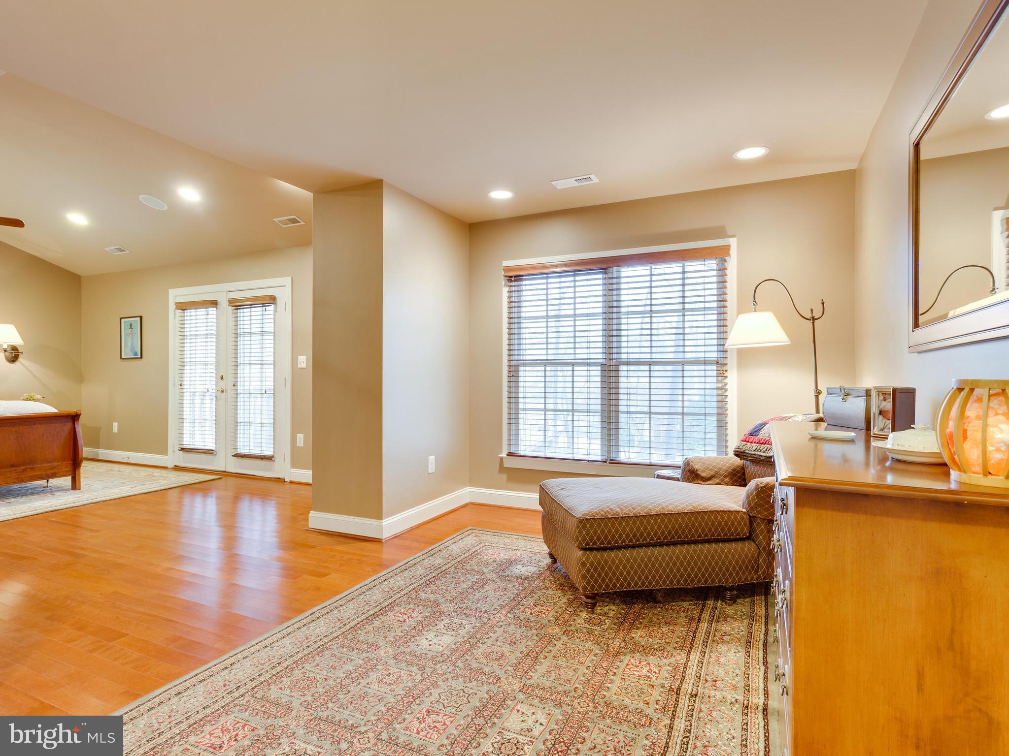4013 Laurel Road Alexandria, VA 22309 - Photo 16 of 30 a living room with furniture and a large window