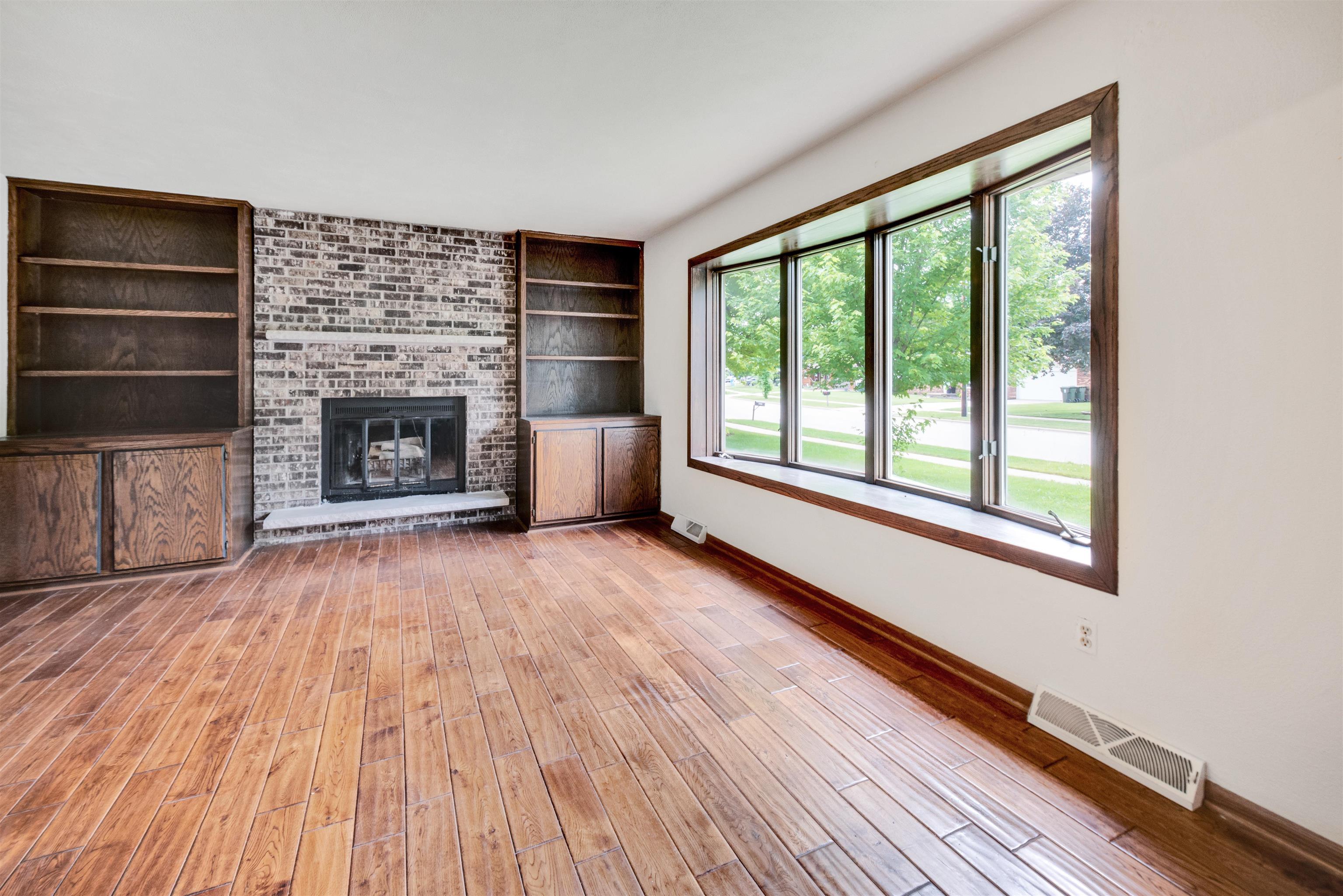 1289 Crossing Ridge Trail Sun Prairie, WI 53590 - Photo 7 of 51