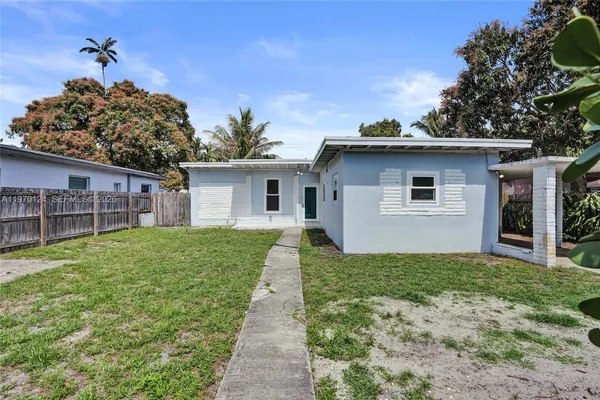 $3,950 | 335 Northwest 109th Street, Miami, FL 33168