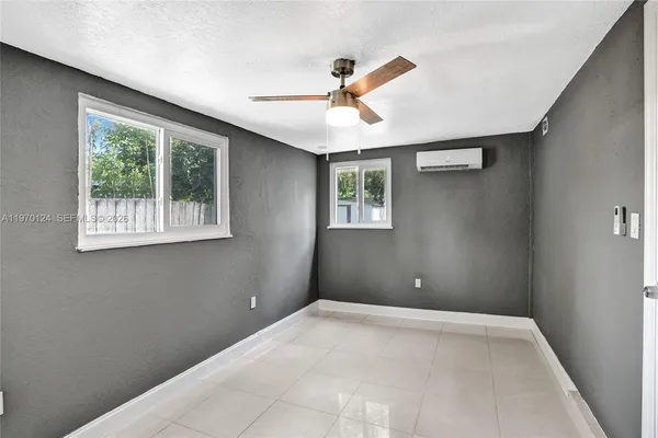 $3,950 | 335 Northwest 109th Street, Miami, FL 33168