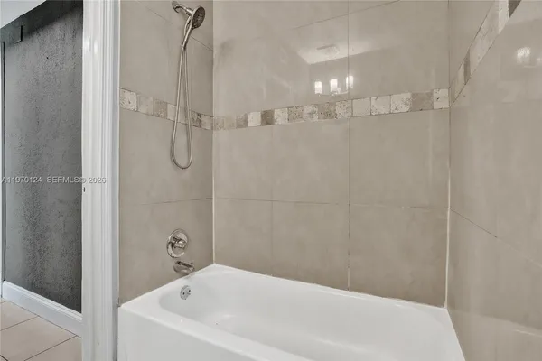 $3,950 | 335 Northwest 109th Street, Miami, FL 33168