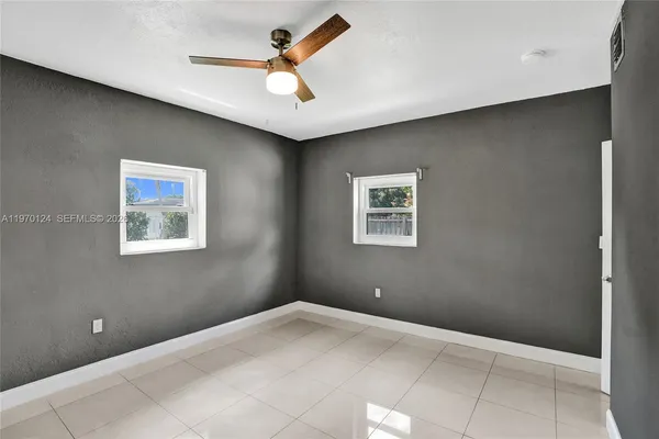 $3,950 | 335 Northwest 109th Street, Miami, FL 33168