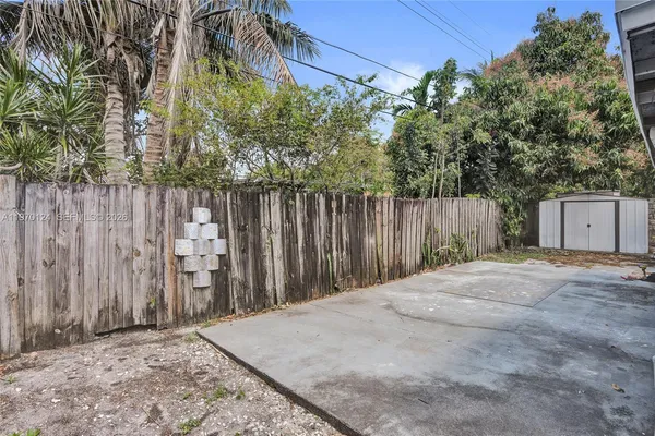 $3,950 | 335 Northwest 109th Street, Miami, FL 33168