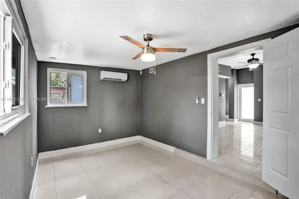 $3,950 | 335 Northwest 109th Street, Miami, FL 33168