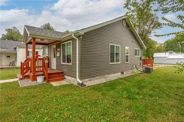 $210,000 | 1723 South Park Avenue, Sedalia, MO 65301