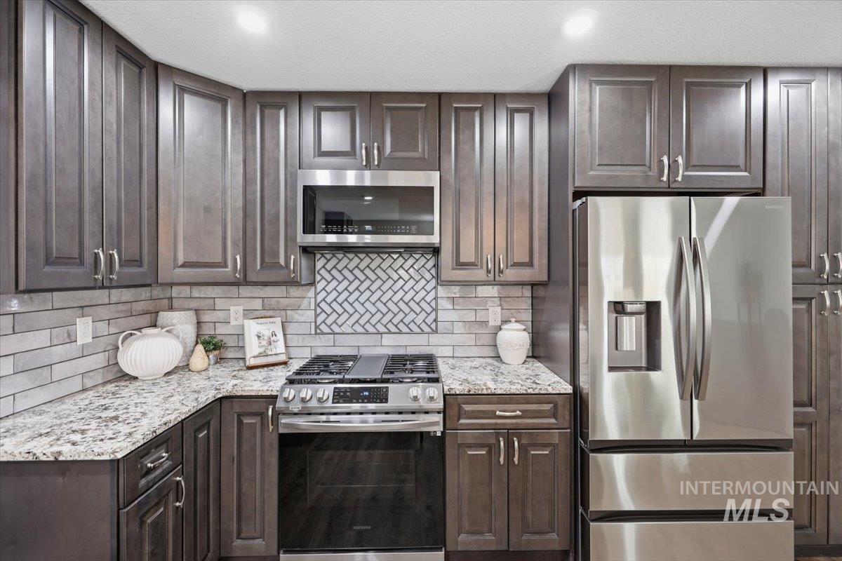 2441 North Snow Goose Way Meridian, ID 83646 - Photo 16 of 50