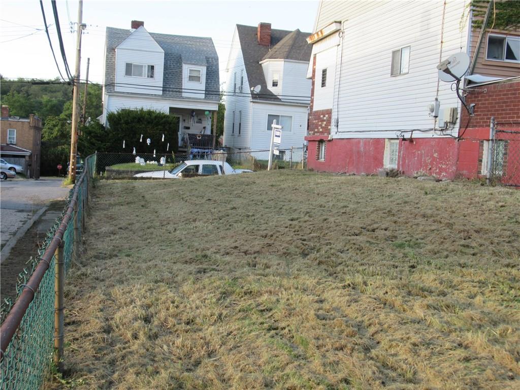 61 Frazier Avenue McKees Rocks, PA 15136 - Photo 4 of 16 Gallery Image 4