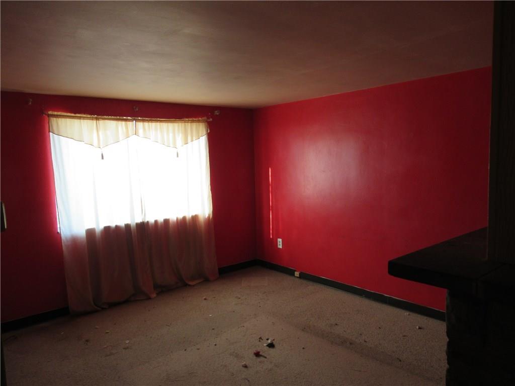 61 Frazier Avenue McKees Rocks, PA 15136 - Photo 6 of 16 Gallery Image 6