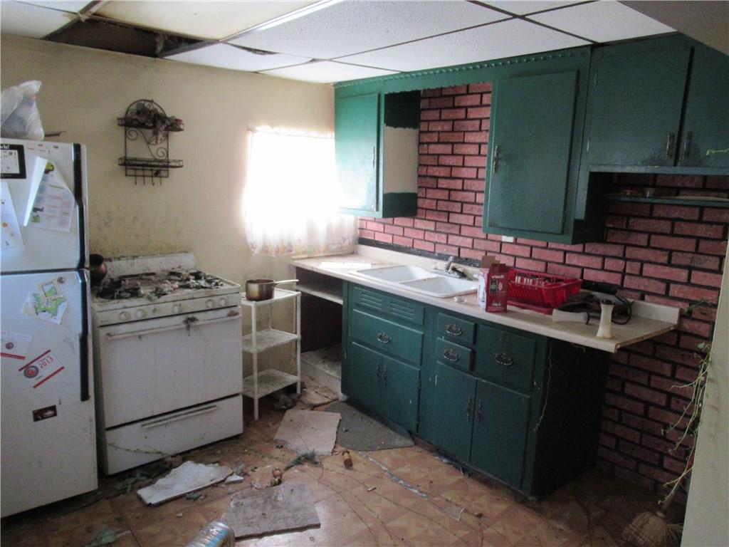 61 Frazier Avenue McKees Rocks, PA 15136 - Photo 9 of 16 Gallery Image 9