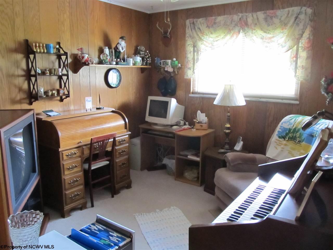1127 Bell Run Road Fairmont, WV 26554 - Photo 12 of 17 Gallery Image 12